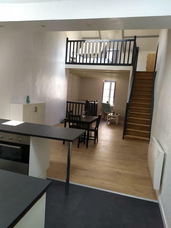 Duplex Plein Centre Ville 10B Malestroit Esterno foto